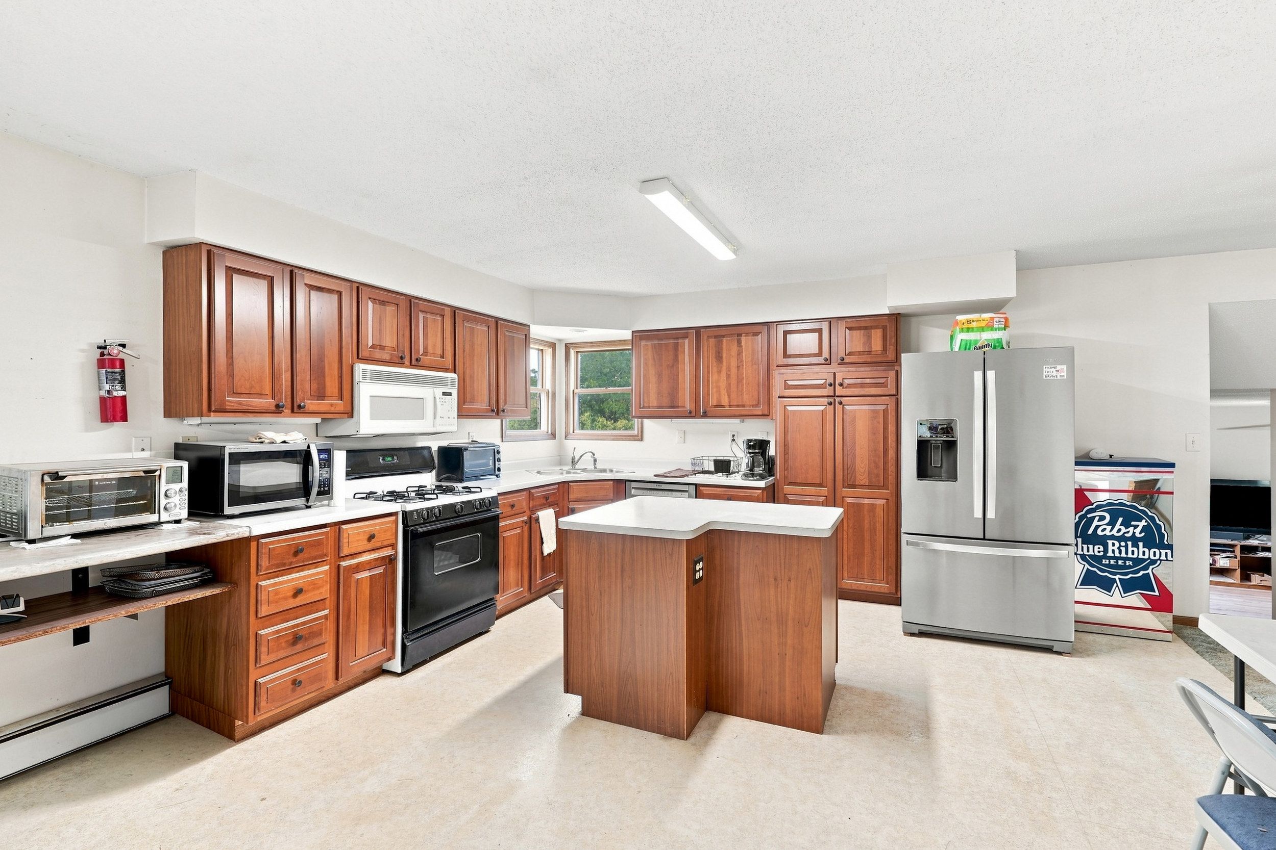 Listing Photo: 2960 160th St 0007-